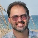 headshot-noel-carboni-cropped