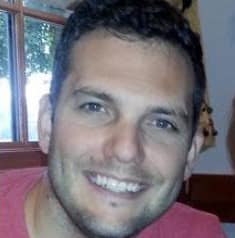 headshot-dustin-armstrong-cropped